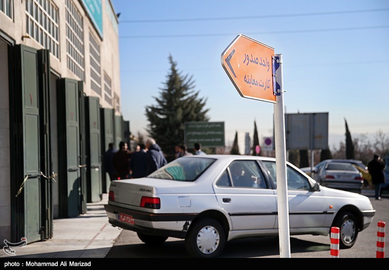 منع تردد خودروهای فاقد معاینه فنی در اصفهان؛ دانش آموزان اجازه حضور در مدرسه با موتورسیکلت را ندارند