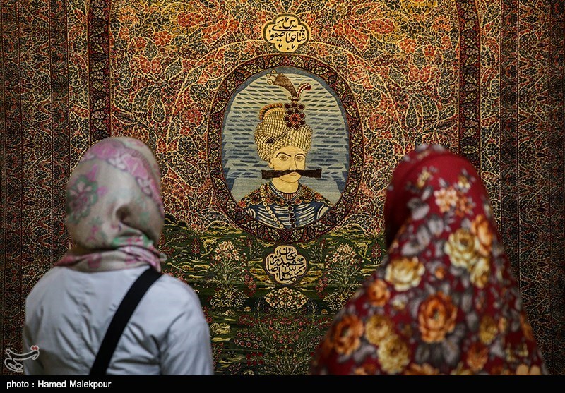 موزه فرش ایران نباید صرفاً انبار فرشهای نفیس شود