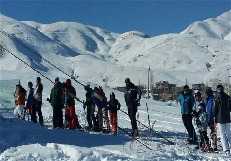 تعطیلی قطب ورزش های زمستانی کشور/ پیست اسکی کوهرنگ در انتظار برف
