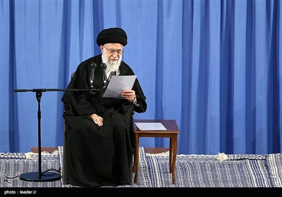 Ayatollah Khamenei Receives Group of People from Qom