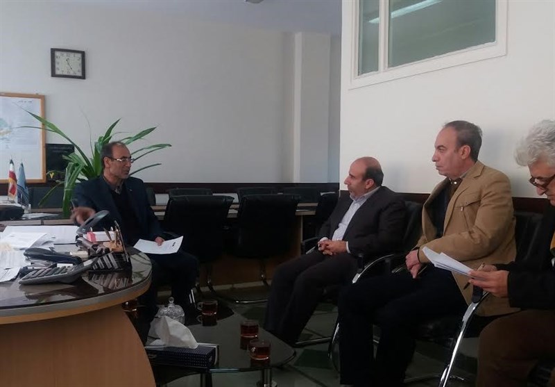 بازدیدهای سرزده معاون فرماندار پاکدشت از سازمان‌های دولتی