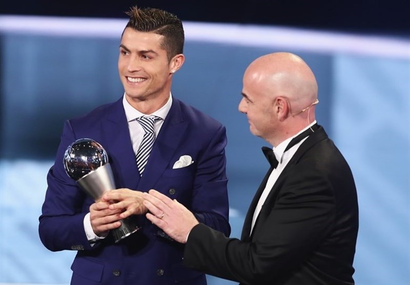 رونالدو: رویای بعدی من قهرمانی جام‌جهانی است/ بهترین سال زندگی‌ام ...مراسم انتخاب بهترین‌های سال 2016 فوتبال جهان