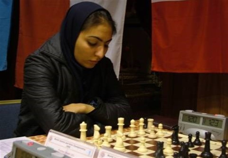 İranlı Kadın, Dünyanın En İyi Satranç Koçu Seçildi