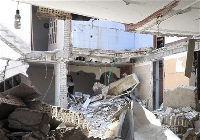 ساختمان 3 طبقه شهرداری گچساران تخریب شد
