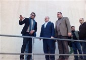 وزیر ورزش و جوانان از استادیوم 15 هزار نفری اراک بازدید کرد