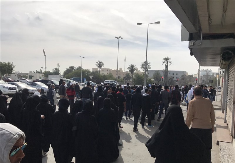 یورش نیروهای رژیم آل خلیفه به معترضان به اعدام 3 شهروند بحرینی+فیلم