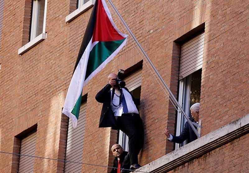 اقدام جالب عکاس فلسطینی برای ثبت تصویر «محمود عباس»