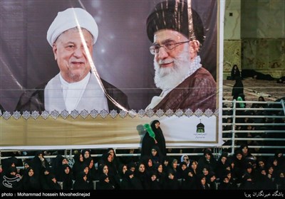 People in Tehran Pay Tribute to Late Ayatollah Rafsanjani