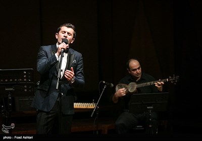 اجرای گروه شوسان تریمو در چهارمین شب سی و دومین جشنواره موسیقی فجر