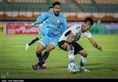 دیدار تیم های فوتبال صبا و پیکان در قم