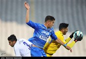 دیدار تیم های فوتبال استقلال تهران و استقلال خوزستان