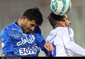 دیدار تیم های فوتبال استقلال تهران و استقلال خوزستان