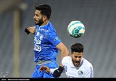 دیدار تیم های فوتبال استقلال تهران و استقلال خوزستان