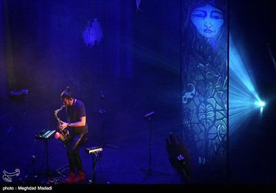 کنسرت گیوم پره از فرانسه در پنجمین شب سی و دومین جشنواره موسیقی فجر
