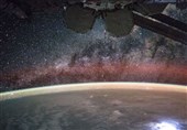 عکس روز ناسا/ ایستگاه فضایی ویستا، زمین و کهکشان