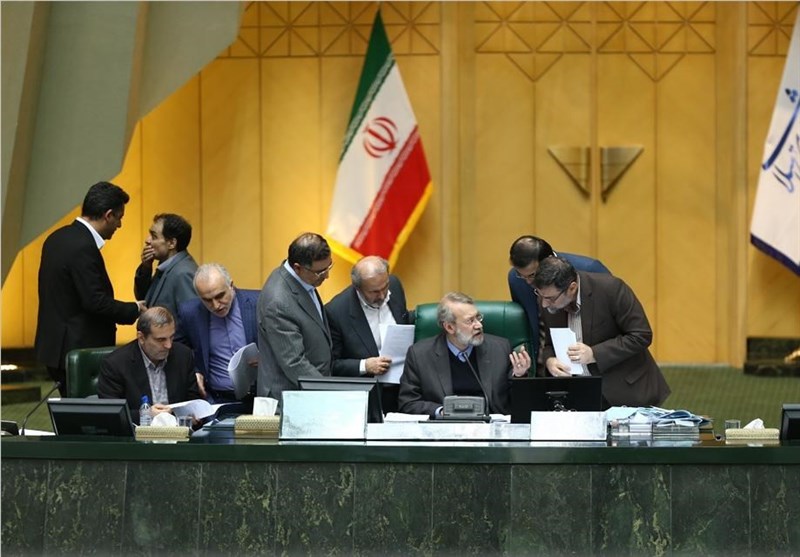 ورود زودهنگام یک فراکسیون برای انتخاب مجدد لاریجانی به ریاست مجلس