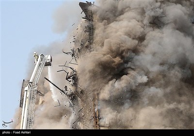حریق ضخم یؤدی الى انهیار برج بلاسکو التجاری فی طهران
