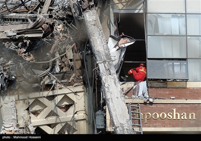 فرو ریختن ساختمان پلاسکو در پی آتش سوزی - 5