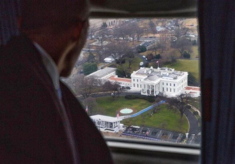 عکس/ آخرین نگاه اوباما به کاخ سفید