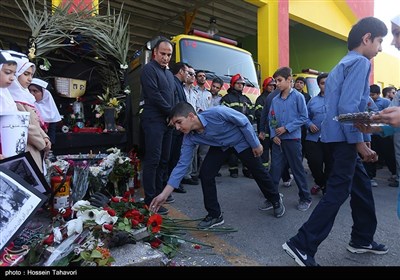 همدردی مردم کیش با آتش نشانان حادثه پلاسکو