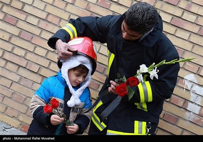 همدردی مردم قم با آتش نشانان حادثه پلاسکو