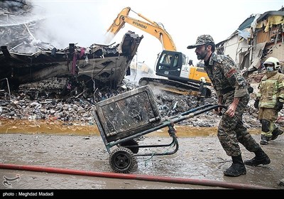 Hero Firemen Remember Lost Comrades