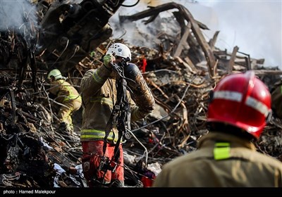 کشف کپسول هوا یکی از آتش‌نشانان شهید در عملیات آوار برداری ساختمان پلاسکو