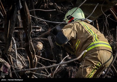 کشف کپسول هوا یکی از آتش‌نشانان شهید در عملیات آوار برداری ساختمان پلاسکو