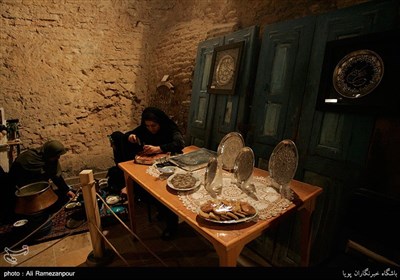 فعالان صنایع دستی در آب‌انبار و حمام ابراهیم‌آباد