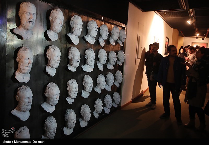 همدان|نمایشگاه هنرهای تجسمی انقلاب در تویسرکان گشایش یافت