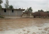 4 روستا در محاصره سیل؛ شمار تخریب منازل در داراب رو به افزایش است‌