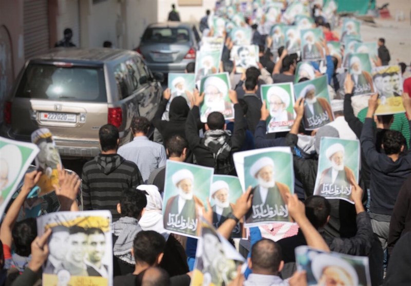 بالصور .. تظاهرة حاشدة فی الدراز بعد لیلة من هجوم قوات خاصة بحرینیة