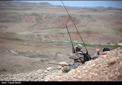 IRGC Stages War Game West of Iran