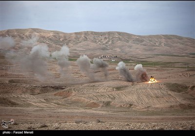 IRGC Stages War Game West of Iran