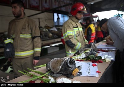 آثار بجا مانده از حادثه پلاسکو در حاشیه نماز جمعه تهران