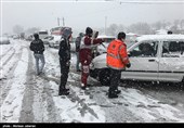 هلال احمر به 3337 نفر در برف و کولاک لرستان امدادرسانی کرد