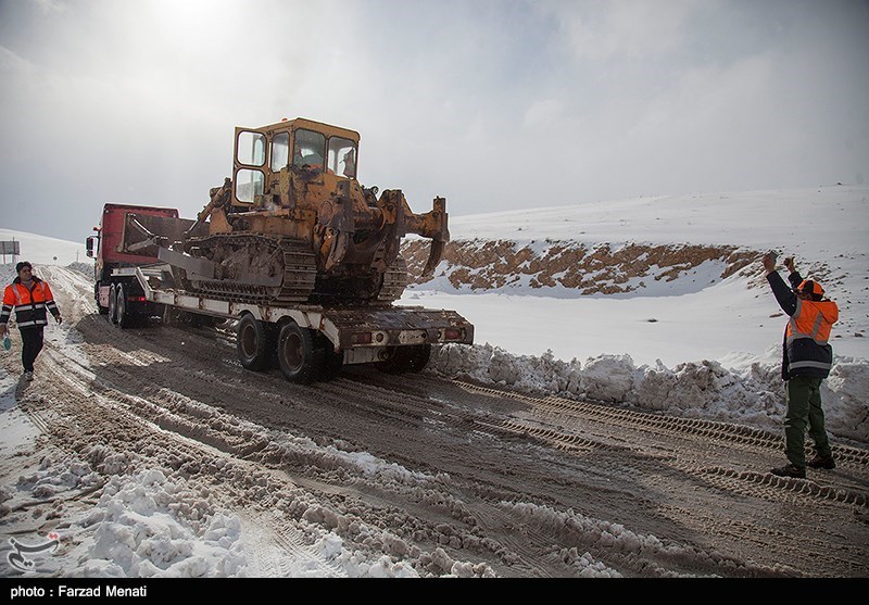 وضعیت جاده‌های برف‌گیر آذربایجان غربی رصد می‌شود