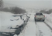 بارش برف در ارتفاعات محورهای مواصلاتی استان مازندران/ بازگشایی کندوان