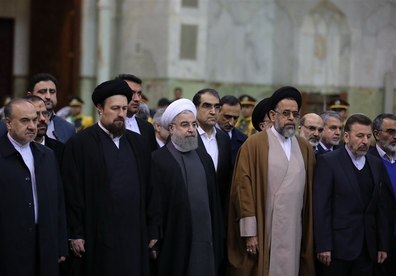 حضور روحانی و اعضای دولت در حرم امام (ره) + عکس
