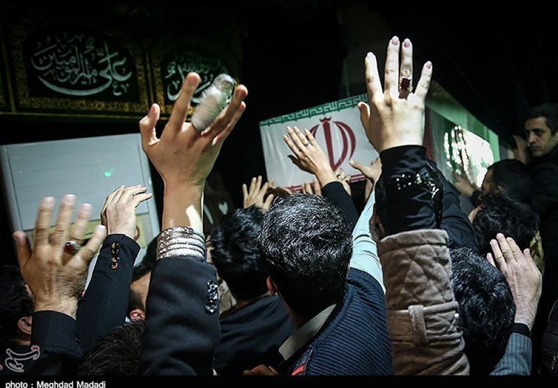 بدء مراسم تشییع جثامین رجال الاطفاء فی طهران+فیدیو