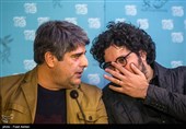 هومن بهمنش فیلمبردار و جواد نوروزبیگی تهیه‌کننده فیلم تابستان داغ در نشست خبری - سی و پنجمین جشنواره فیلم فجر