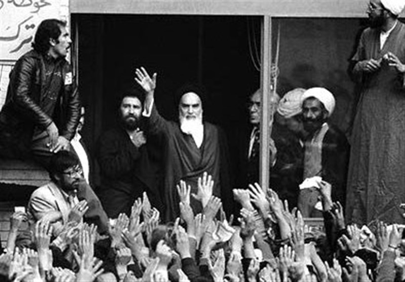 ایران انقلابی در فجر 38