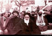 آیت الله سید عبدالجواد علم الهدی در محضر امام خمینی(ره) -نوفل لوشاتو فرانسه