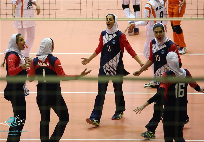حضور تیم نوجوانان دختر ایران در مراسم افتتاحیه مسابقات قهرمانی آسیا