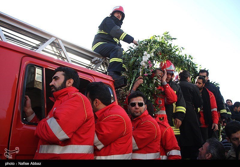 آتش نشانان حادثه پلاسکو در جایگاه افضل شهدا هستند