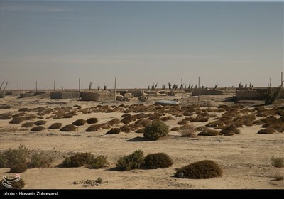 روستاهای بسیاری در این استان به دلیل خشکی و بی‌کاری ساکنانش متروکه شده و اهالی آن به شهرهای دیگر و استان‌های مجاور مهاجرت کرده‌اند 