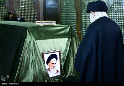 Ayatollah Khamenei Pays Homage to Late Founder of Iran’s Islamic Republic