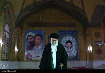 امام خامنہ ای کی گلزار شہداء اور امام خمینی کے مزار پر حاضری