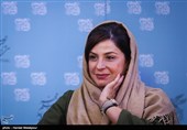 سیما تیرانداز بازیگر در نشست خبری فیلم فِراری - سی و پنجمین جشنواره فیلم فجر