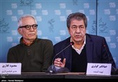 جهانگیر کوثری تهیه‌کننده و محمود کلاری مدیر فیلمبرداری در نشست خبری فیلم فِراری - سی و پنجمین جشنواره فیلم فجر